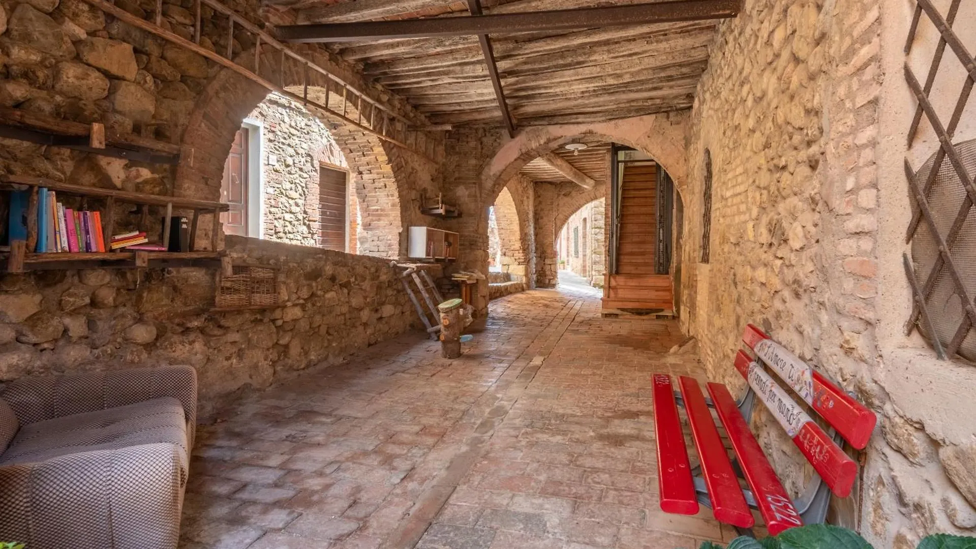 Sotto Gli Archi Apartment Pari